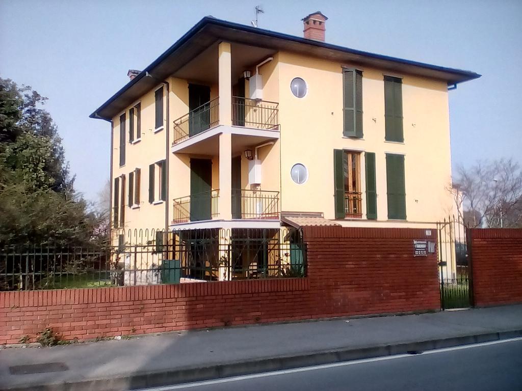 Locanda I Tarocchi Vailate Екстер'єр фото